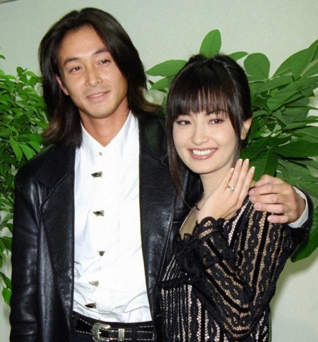 吉田栄作と元嫁・平子理沙の離婚原因と子供！内山理名と再婚した現在まで総まとめ