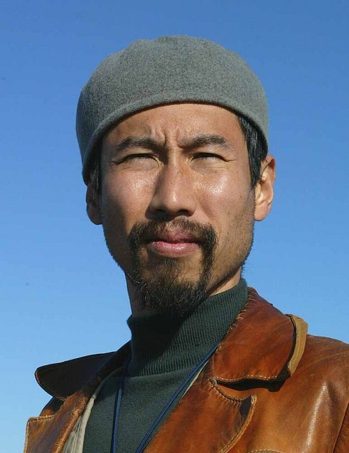 渡部陽一戦場カメラマンの現在！結婚や嫁と子供・話し方や帽子・髪がハゲの噂・生い立ちや学歴と戦場エピソードも徹底紹介 