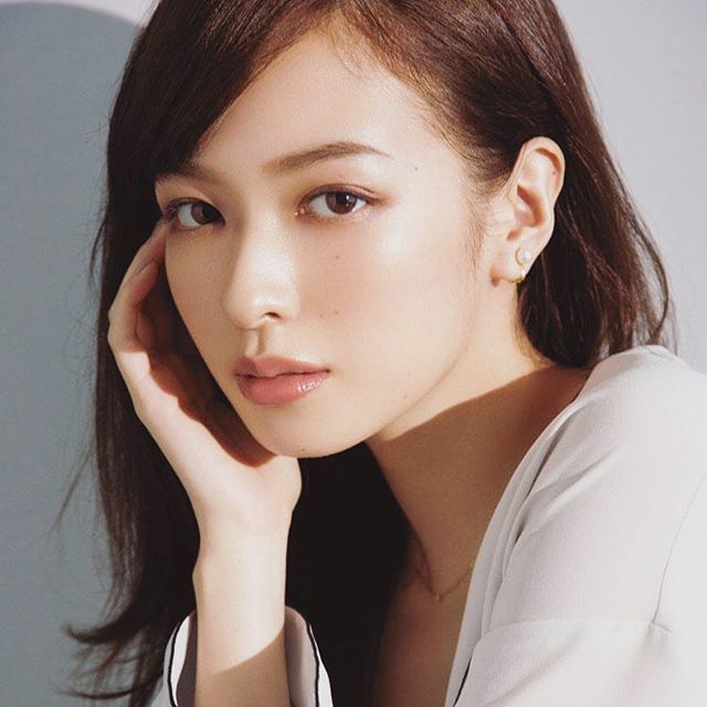 森絵梨佳の結婚と旦那や子供！ハーフ説と家族・出身高校と大学もまとめ