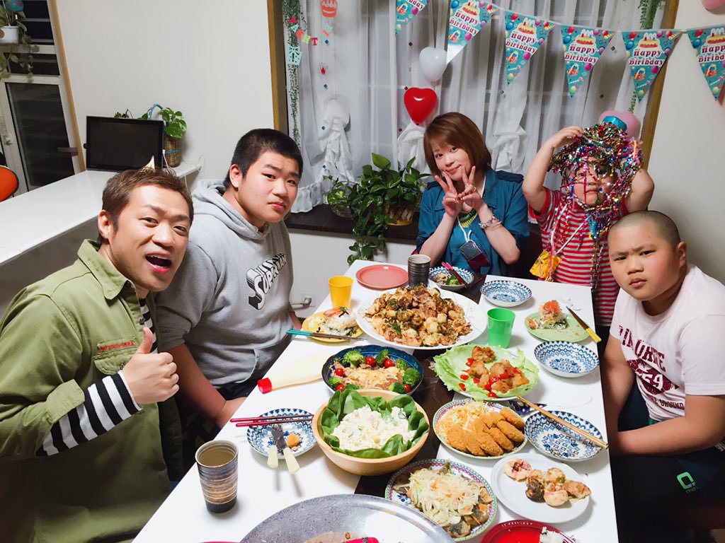 はなわの嫁と息子＆兄弟など家族情報！創価学会の真相も徹底紹介 