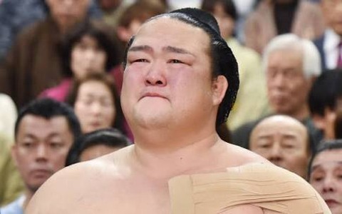 稀勢の里は結婚してる？独身？嫁や彼女の情報を総まとめ