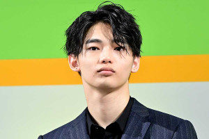 a70ae76ec93bab943127095eb8487746