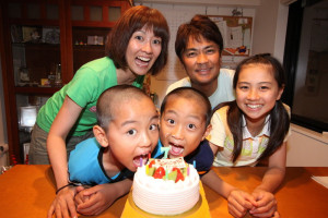 wakatabe-family02-cake